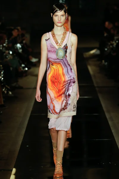 Look 2